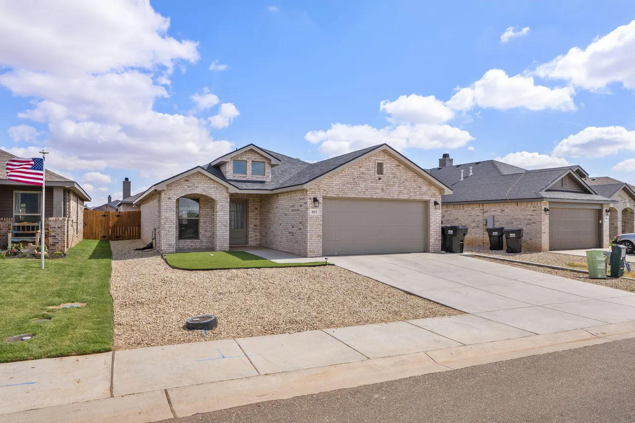 Photo 3 — 812 E 32nd Street, Wolfforth, TX 79382
