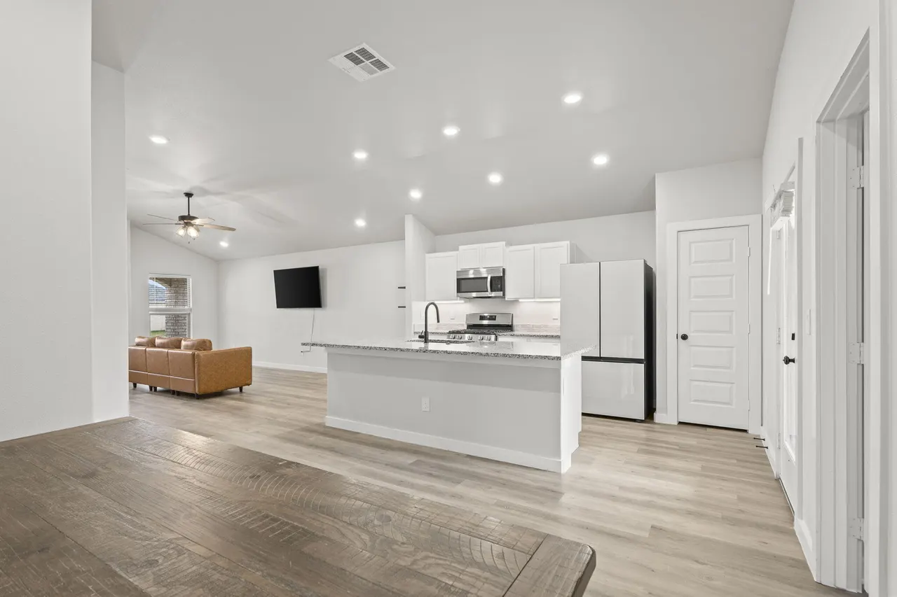 Photo 8 — 812 E 32nd Street, Wolfforth, TX 79382