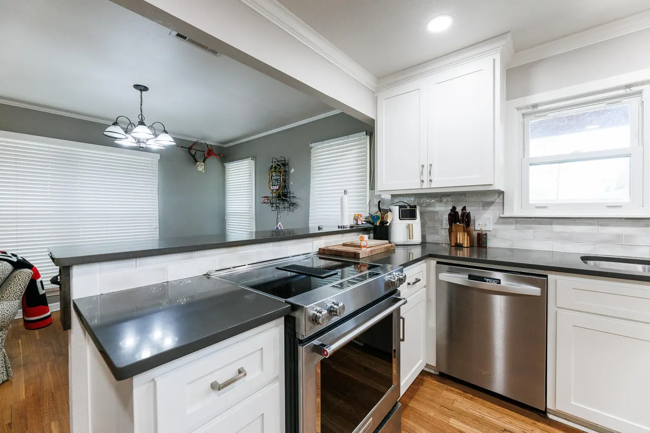 Photo 16 — 2602 31st Street, Lubbock, TX 79410