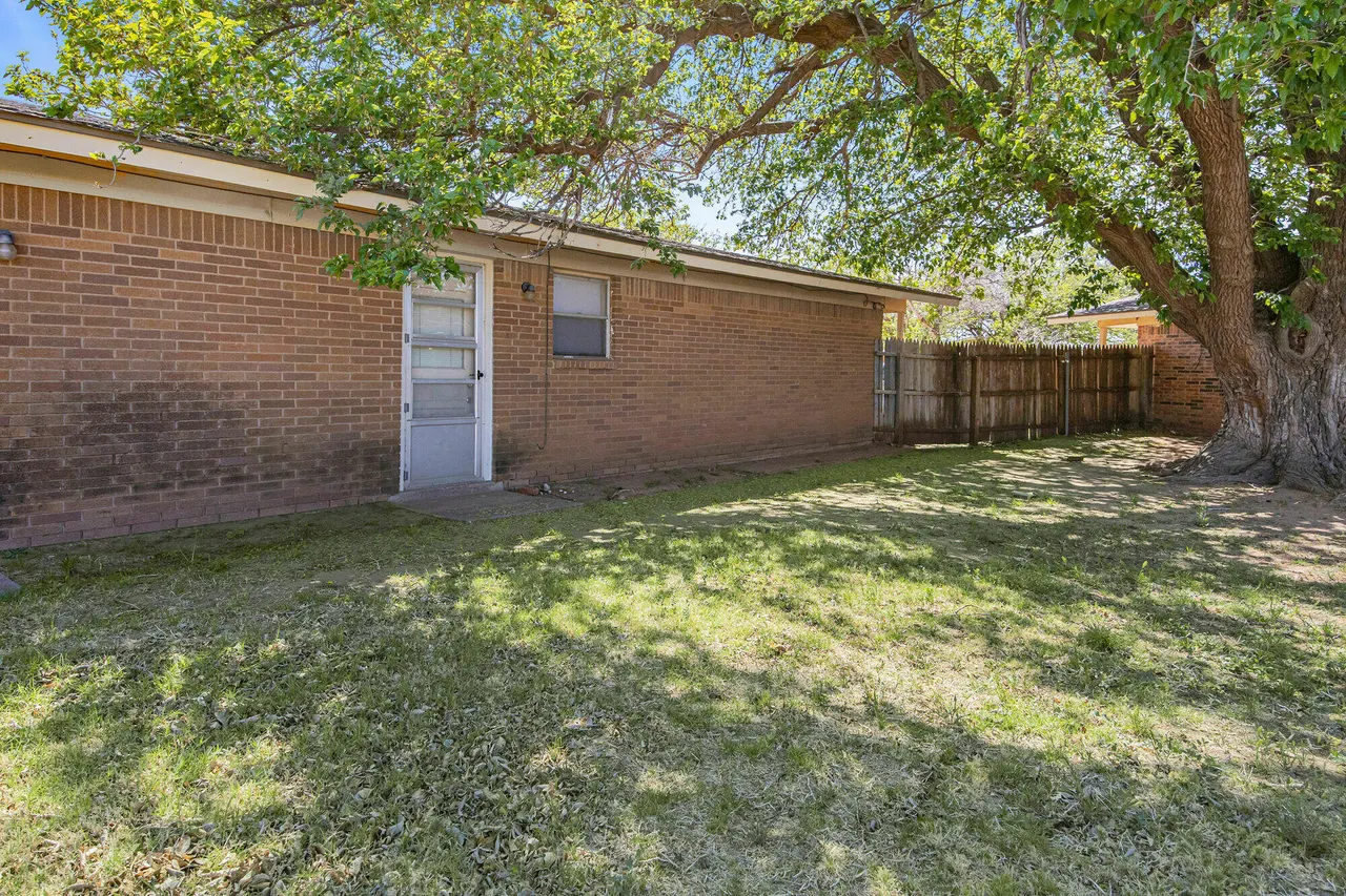 Photo 17 — 501 Plaza Drive, Slaton, TX 79364