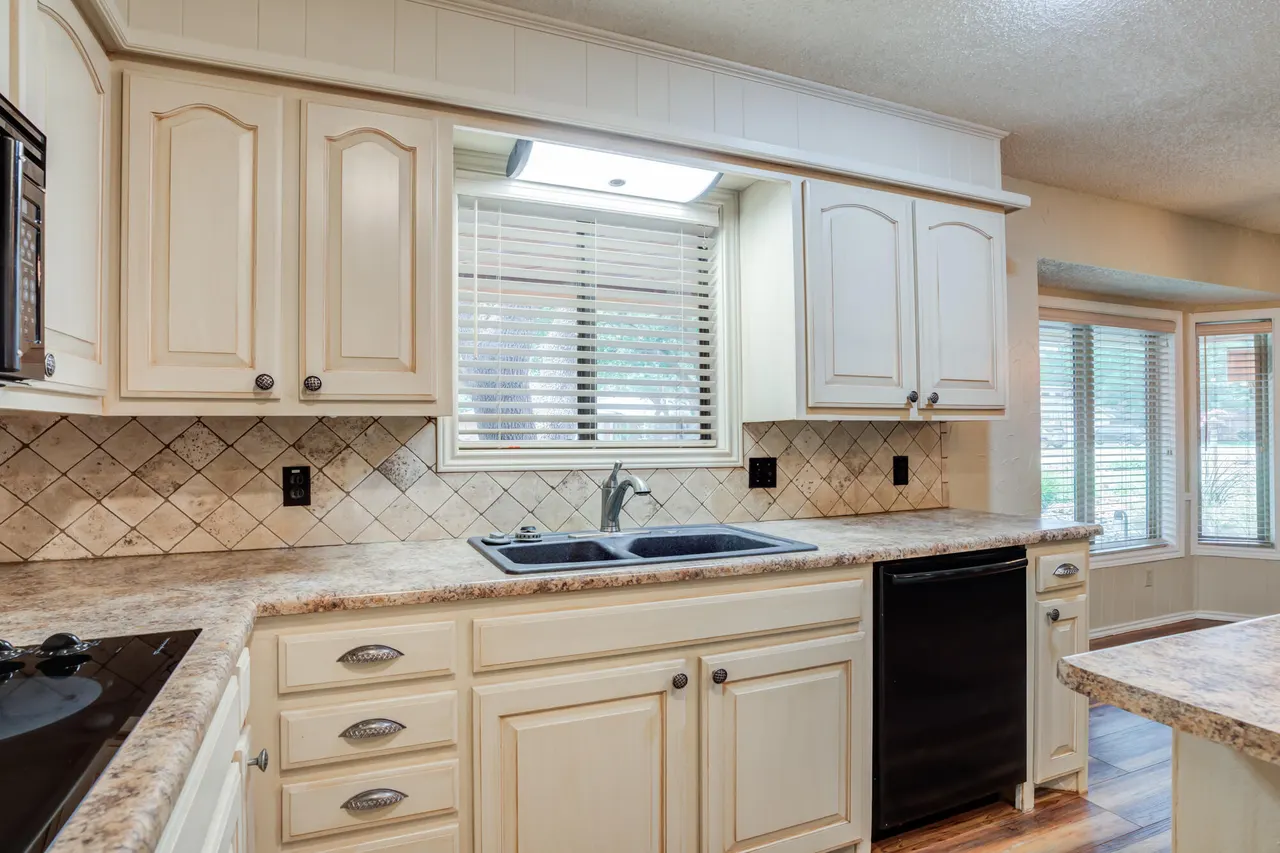 Photo 17 — 4708 80th Street, Lubbock, TX 79424