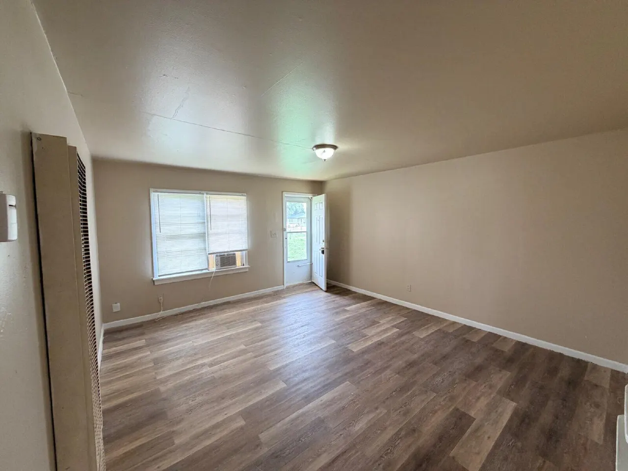 Photo 2 — 6214 24th Street B, Lubbock, TX 79407