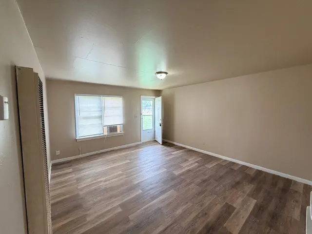 Photo 2 — 6214 24th Street B, Lubbock, TX 79407