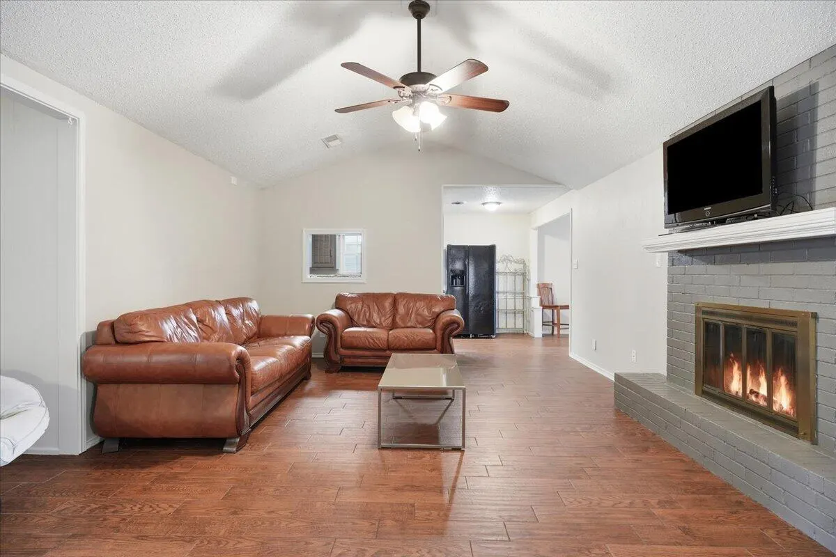 Photo 5 — 4322 55th Street, Lubbock, TX 79413