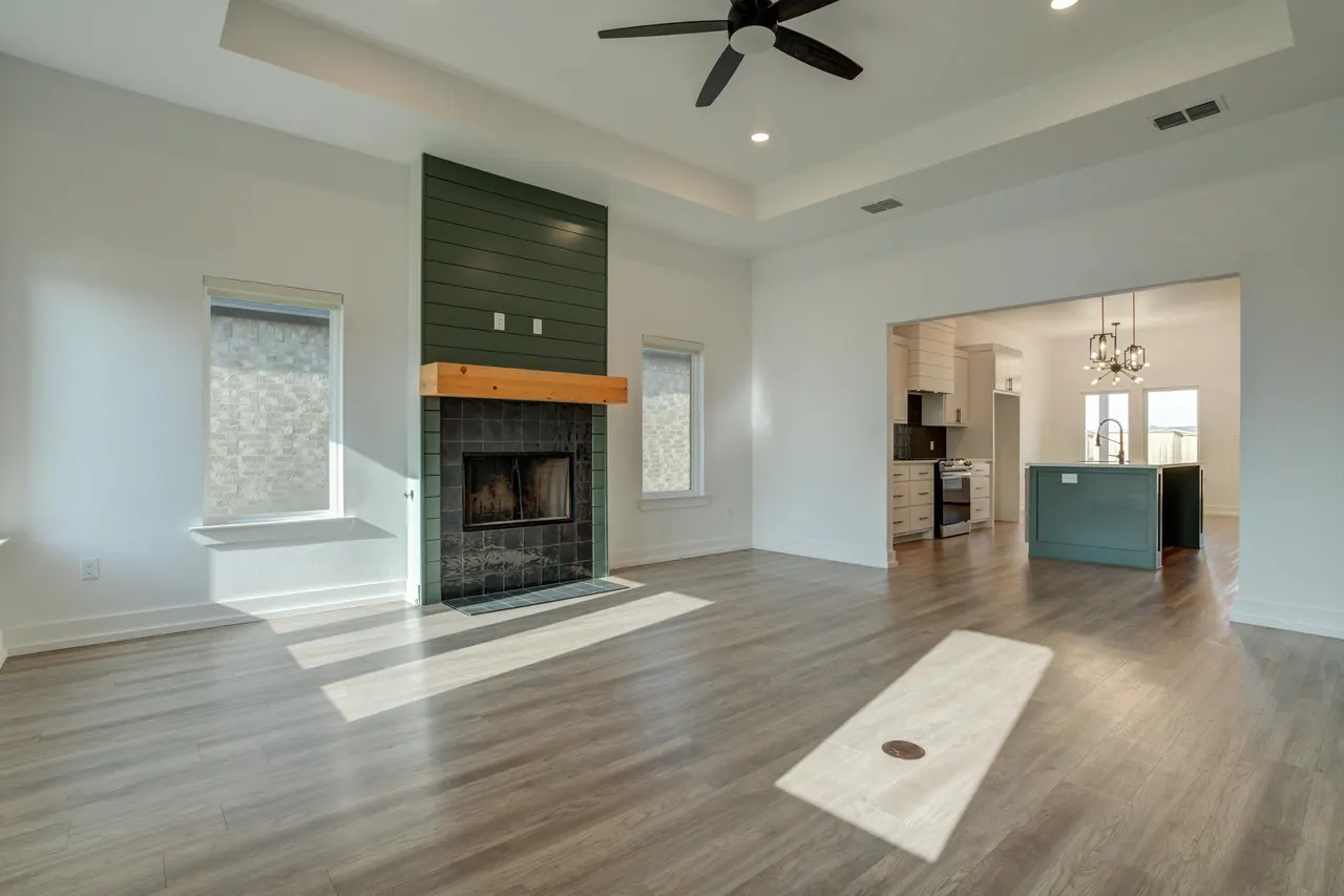 Photo 4 — 1011 N Grover Avenue, Lubbock, TX 79416