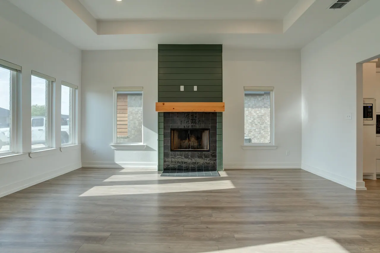 Photo 5 — 1011 N Grover Avenue, Lubbock, TX 79416