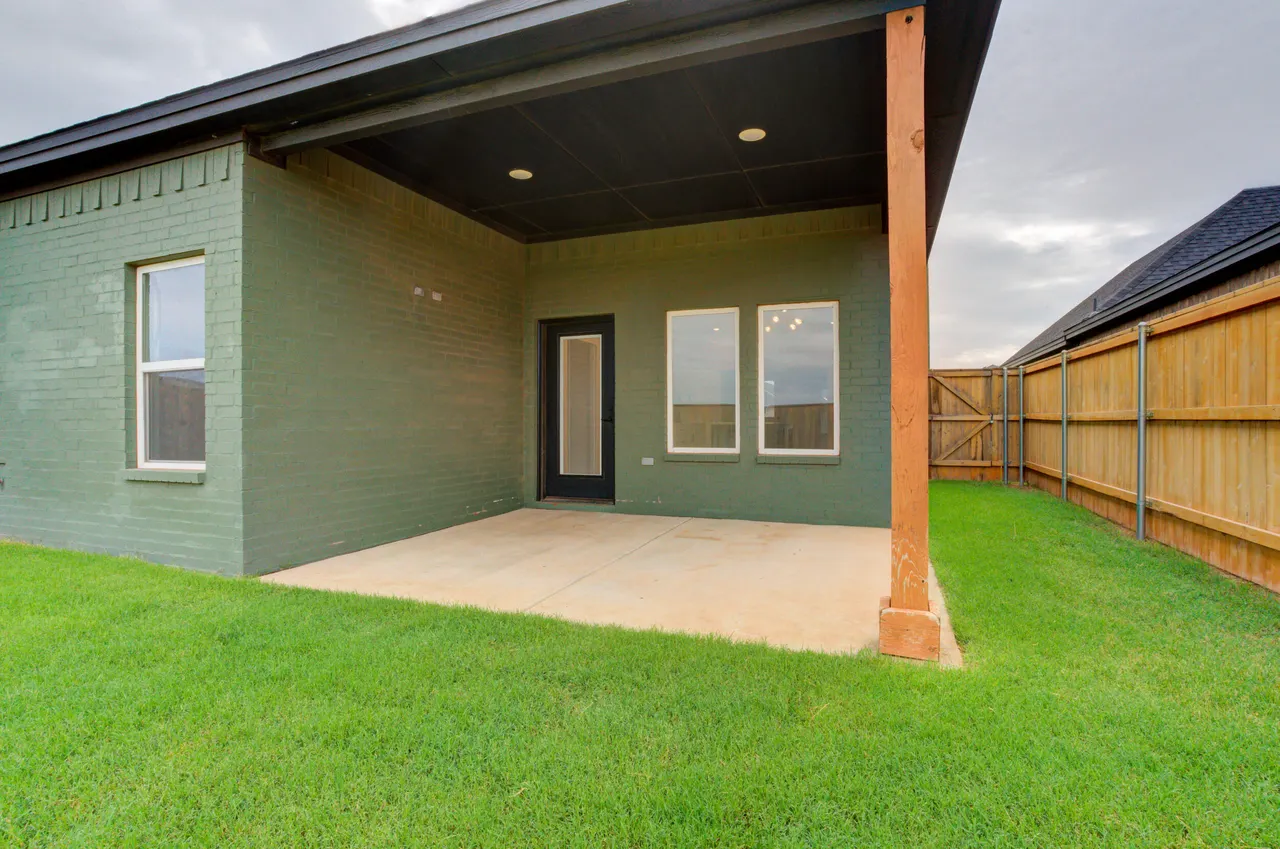 Photo 41 — 1011 N Grover Avenue, Lubbock, TX 79416