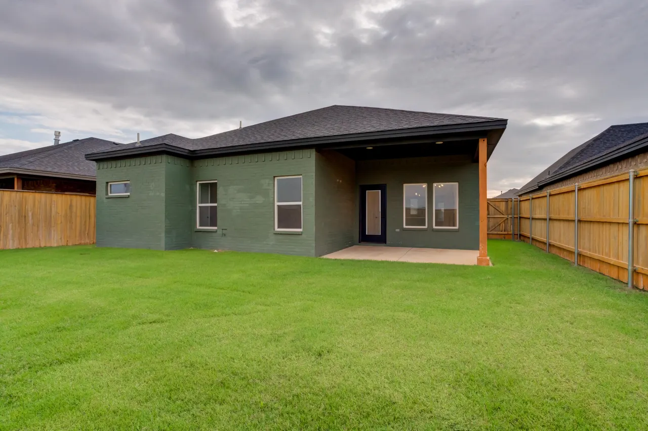 Photo 42 — 1011 N Grover Avenue, Lubbock, TX 79416