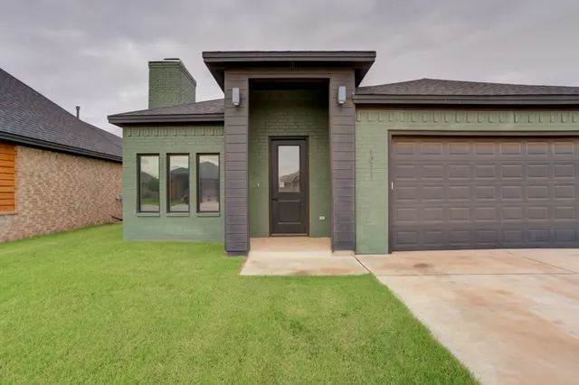 Photo 3 — 1011 N Grover Avenue, Lubbock, TX 79416