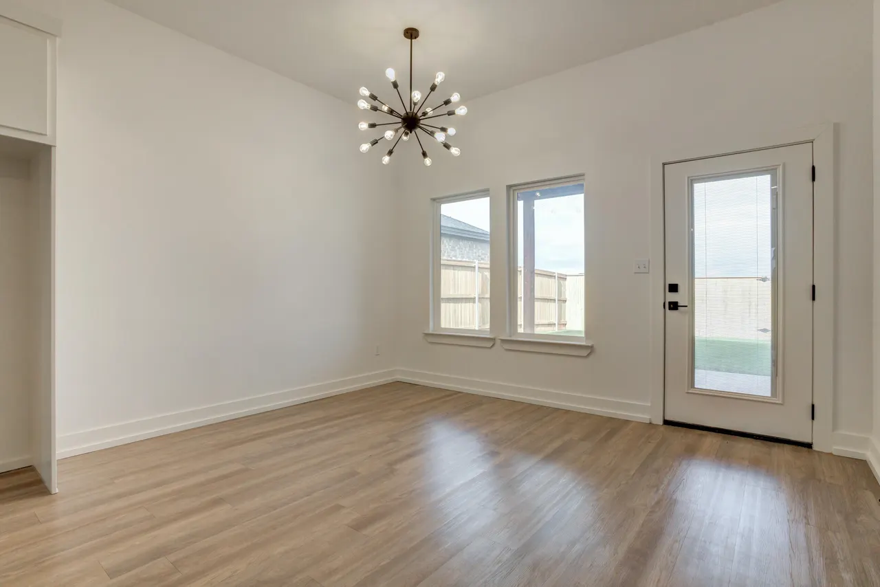 Photo 21 — 1011 N Grover Avenue, Lubbock, TX 79416