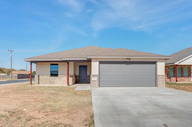 Front exterior — 901 E Fordham Street, Lubbock, TX 79403
