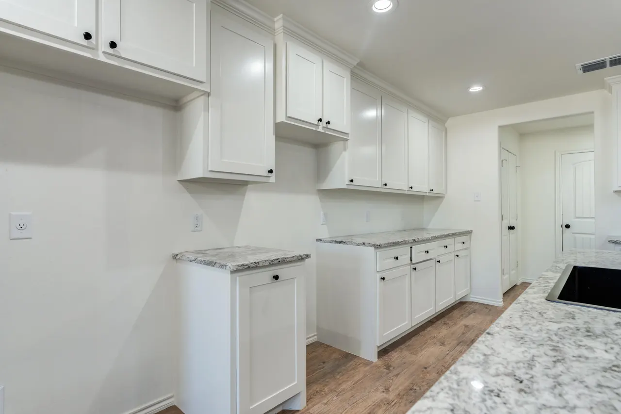 Photo 15 — 901 E Fordham Street, Lubbock, TX 79403