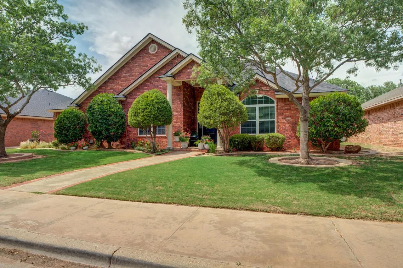 Photo 3 — 5916 87th Street, Lubbock, TX 79424
