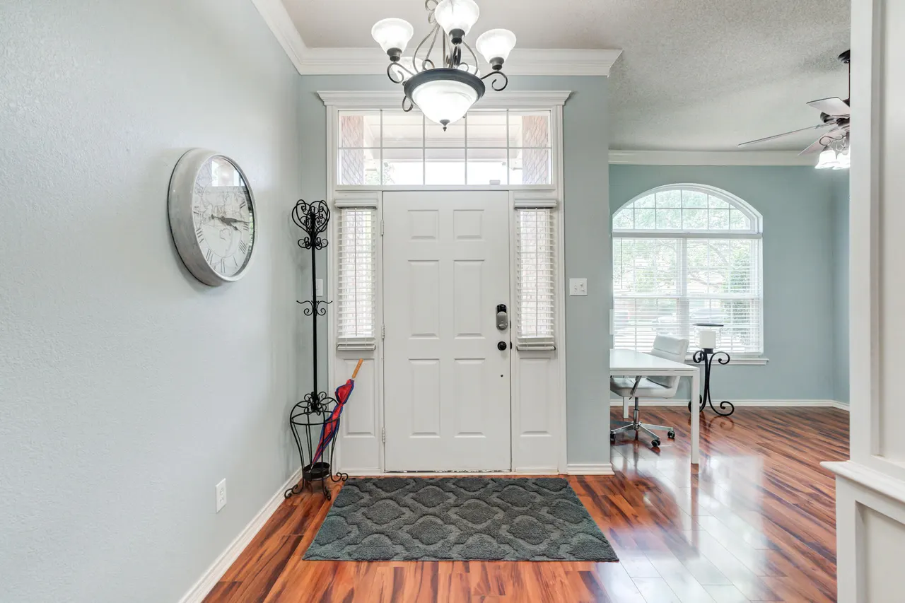 Photo 7 — 5916 87th Street, Lubbock, TX 79424