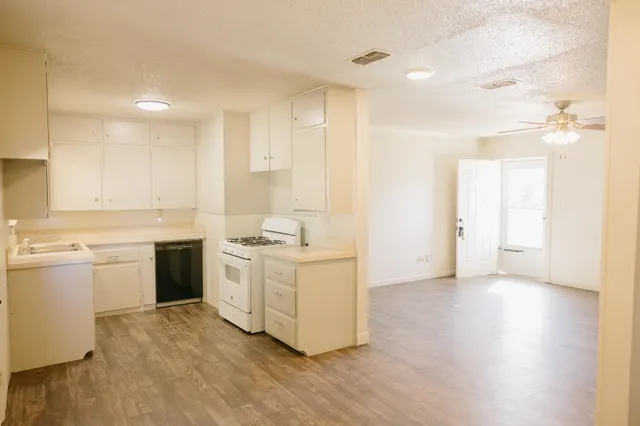 Photo 4 — 4412 45th Street, Lubbock, TX 79414