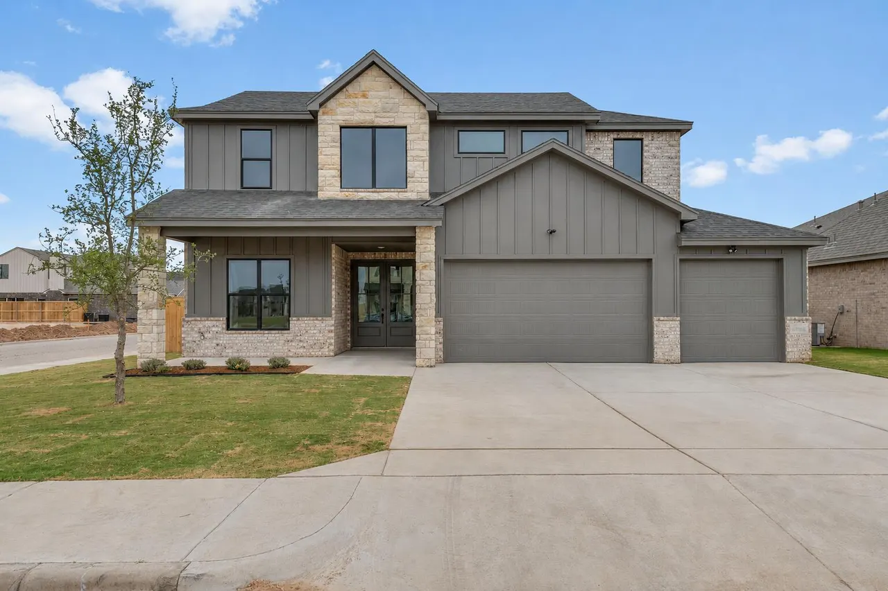 Photo 2 — 14401 Kenosha Avenue, Lubbock, TX 79423