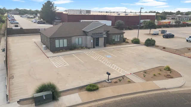 Photo 2 — 8009 Genoa Avenue, Lubbock, TX 79424
