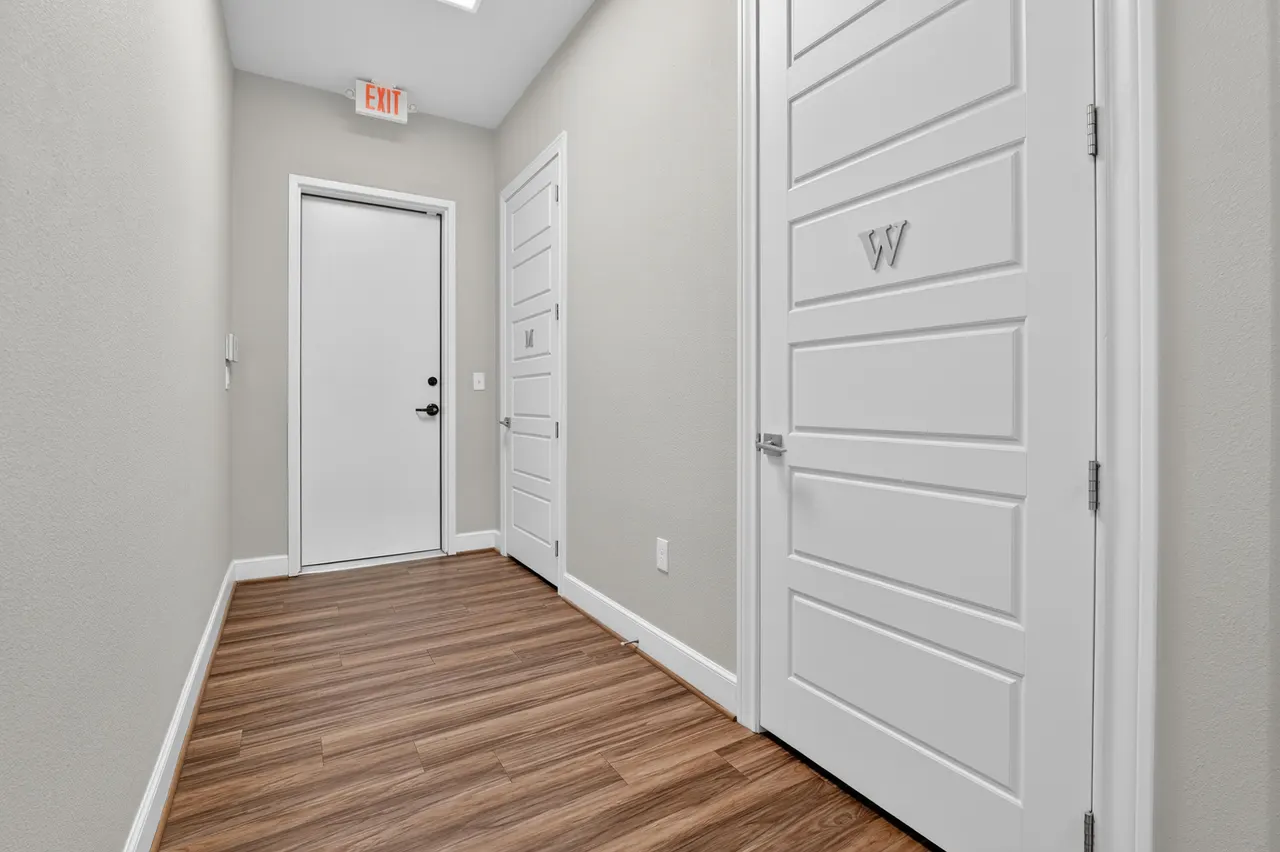 Photo 18 — 8009 Genoa Avenue, Lubbock, TX 79424