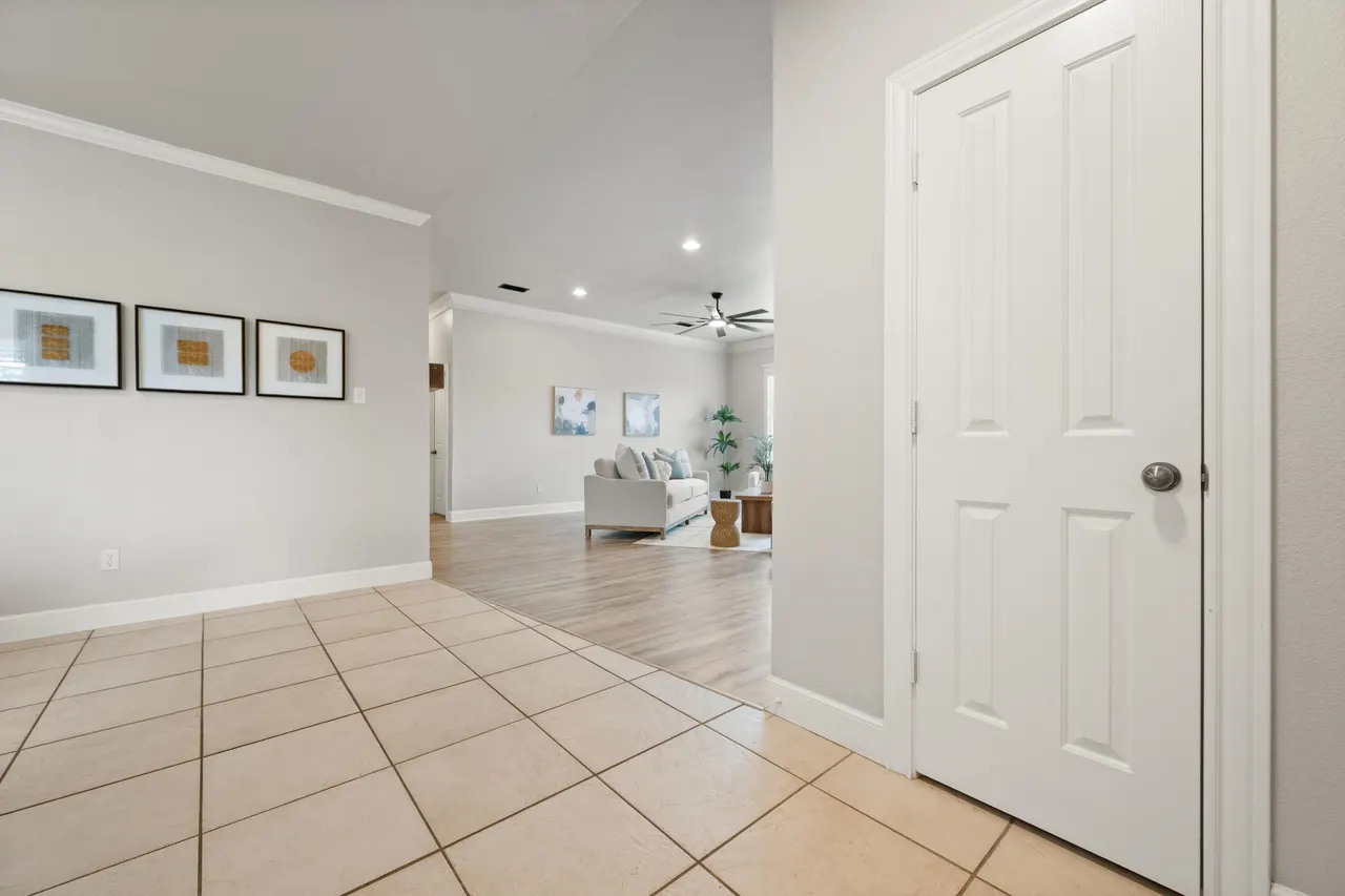Photo 4 — 8202 Clinton Avenue, Lubbock, TX 79424