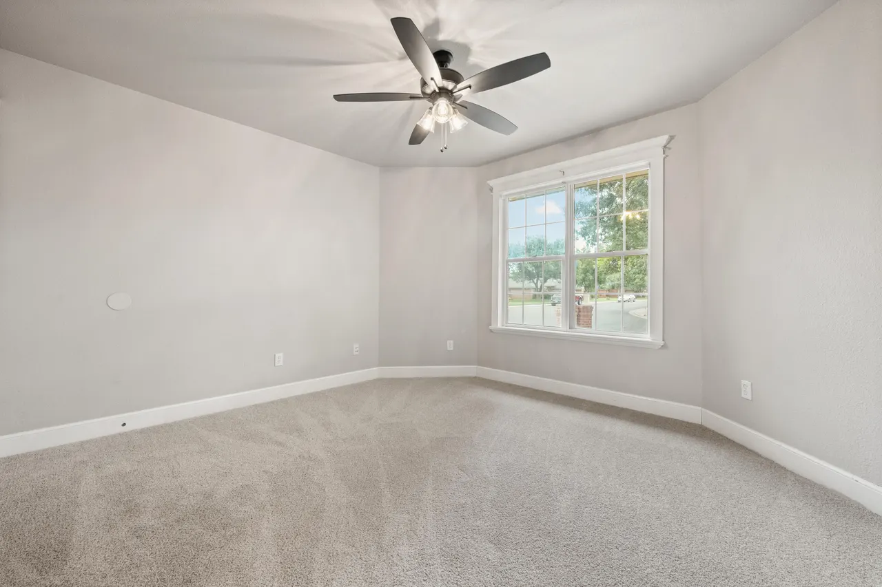 Photo 25 — 8202 Clinton Avenue, Lubbock, TX 79424