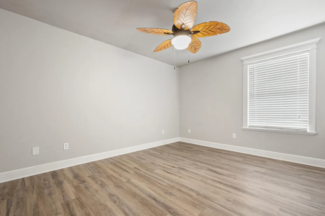 Photo 26 — 8202 Clinton Avenue, Lubbock, TX 79424