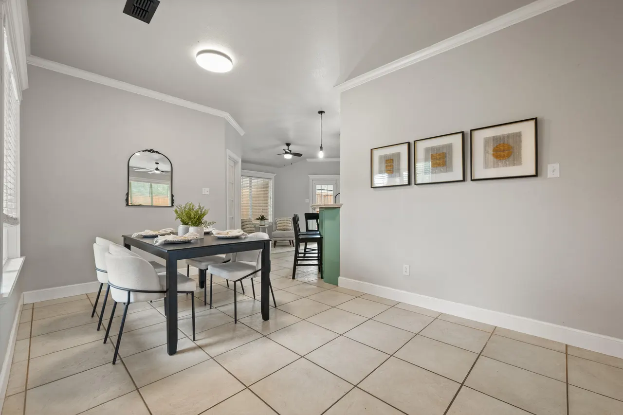 Photo 11 — 8202 Clinton Avenue, Lubbock, TX 79424