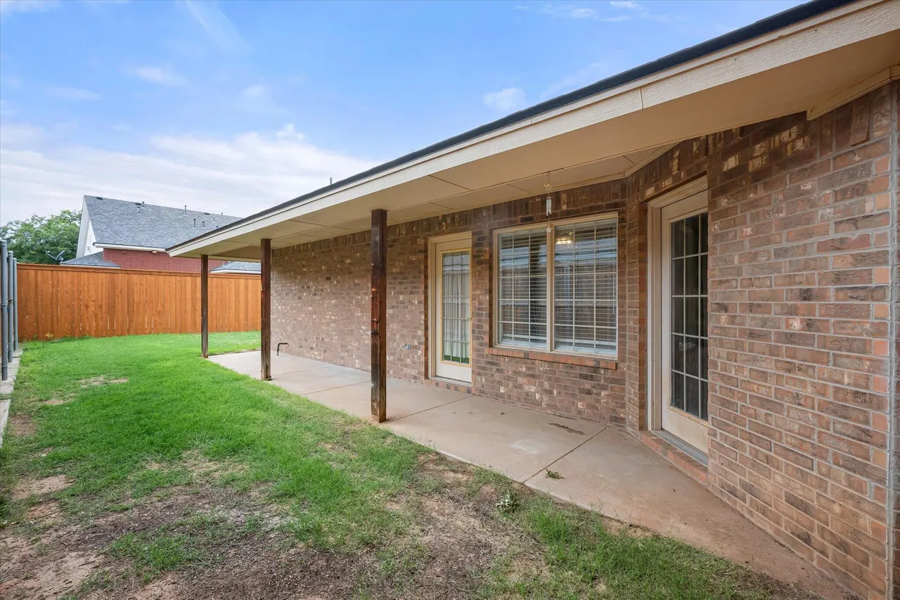 Photo 31 — 8202 Clinton Avenue, Lubbock, TX 79424