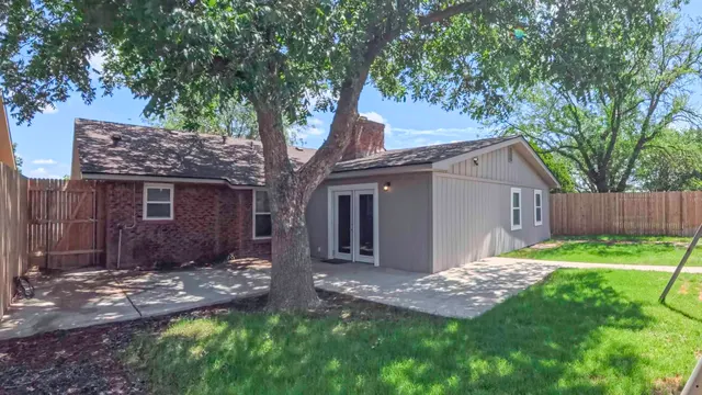 Photo 7 — 5733 37th Street, Lubbock, TX 79407