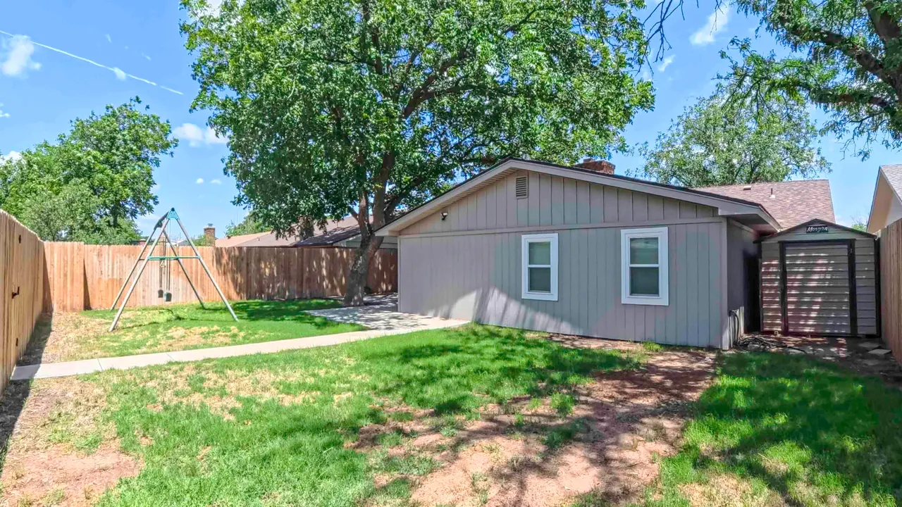 Photo 8 — 5733 37th Street, Lubbock, TX 79407