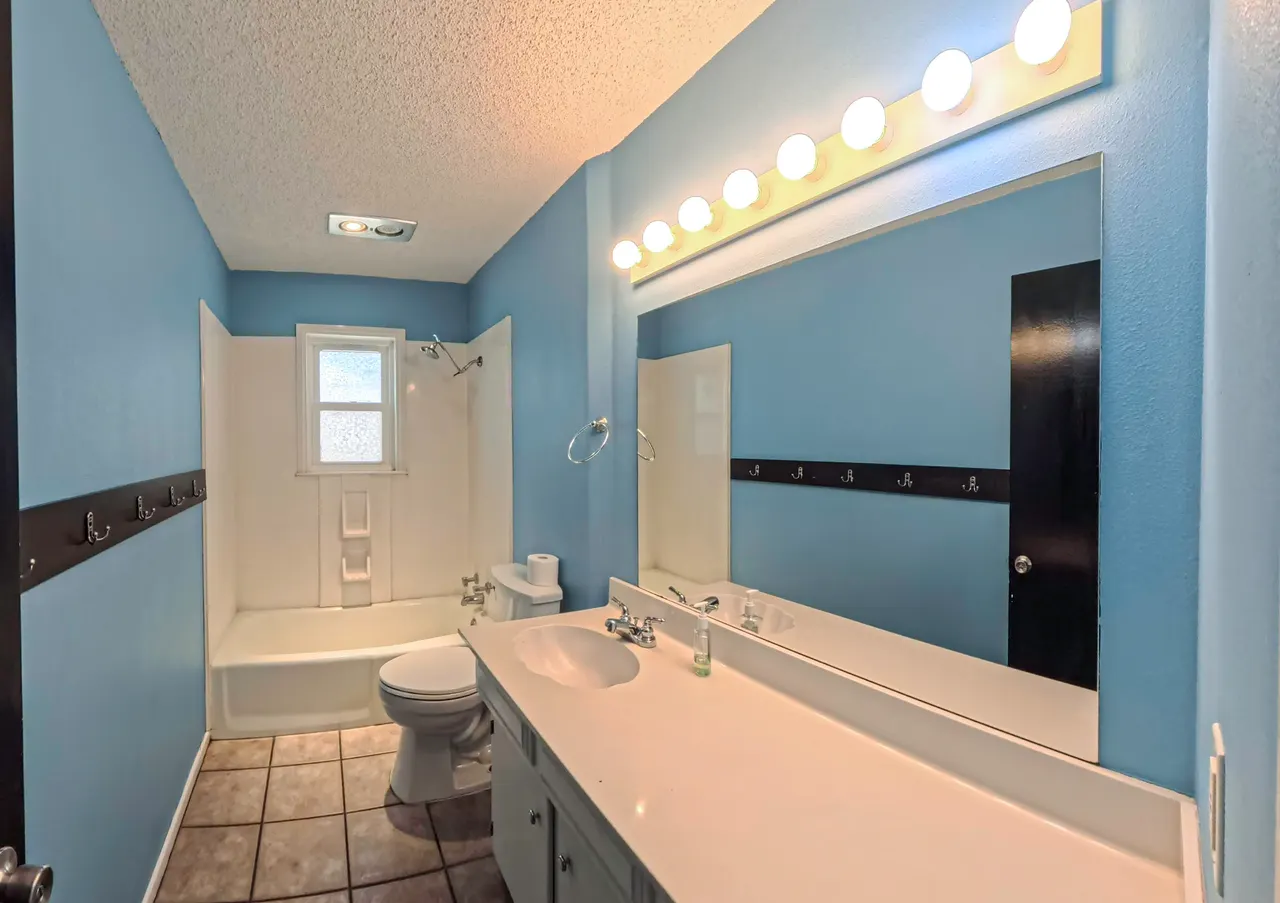 Photo 14 — 5733 37th Street, Lubbock, TX 79407