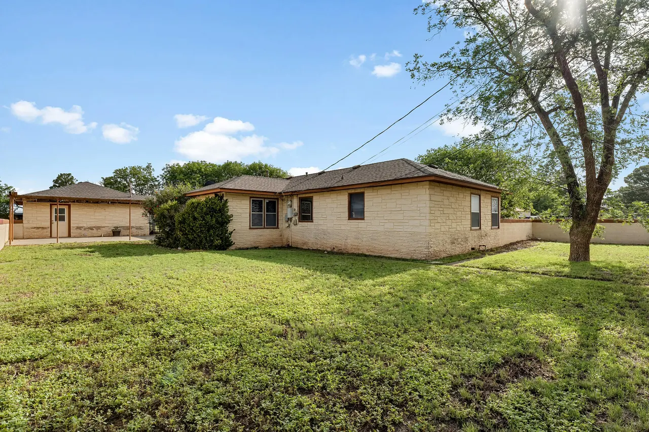 Photo 30 — 202 11th Street, Levelland, TX 79336