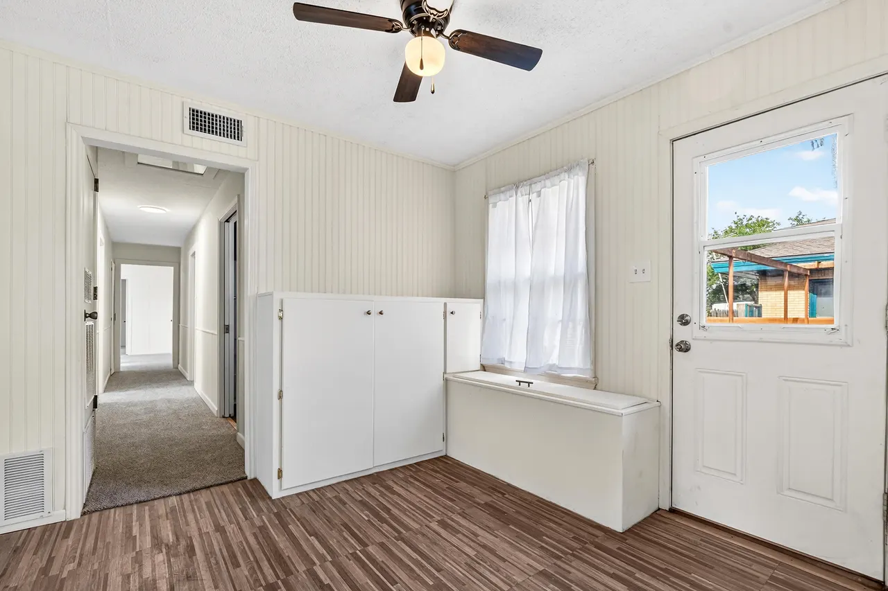 Photo 13 — 202 11th Street, Levelland, TX 79336