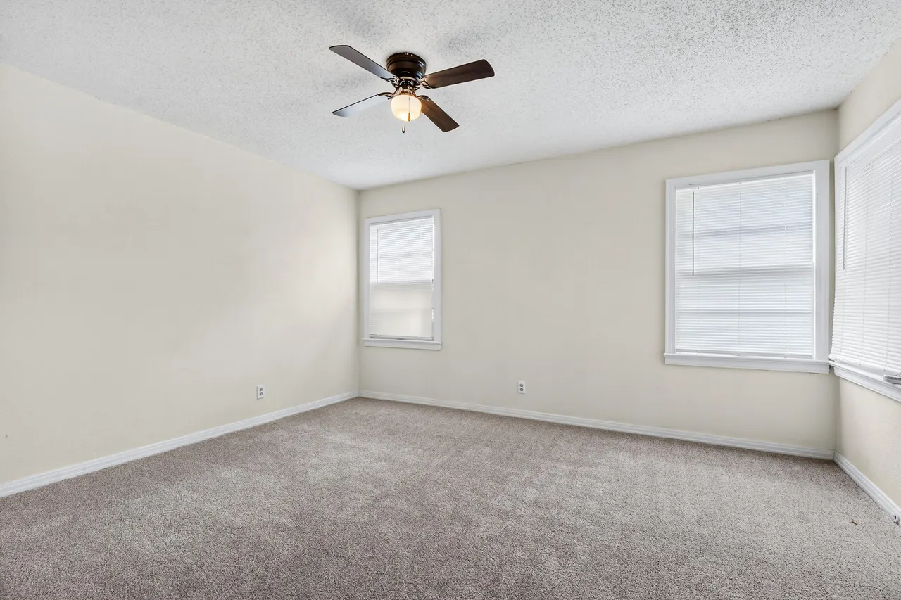 Photo 15 — 202 11th Street, Levelland, TX 79336