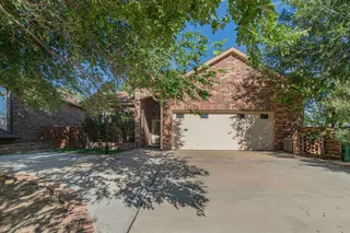 Sold home at 33 W Lakeshore Drive