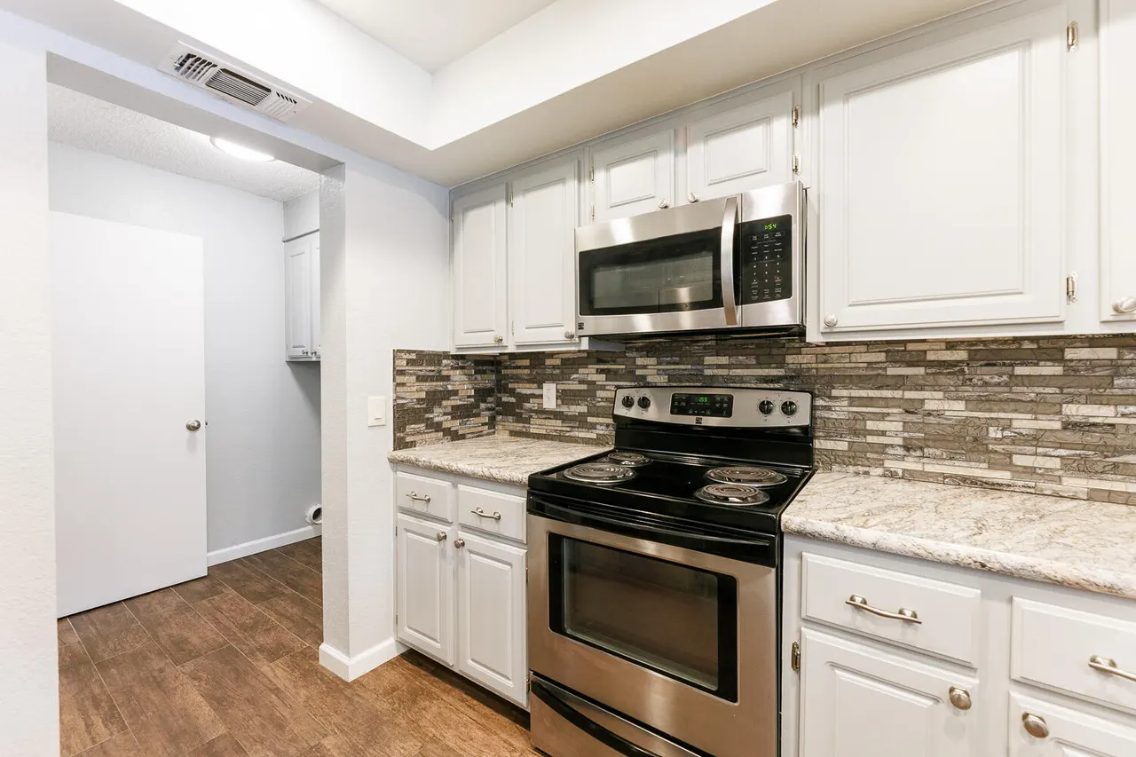 Photo 17 — 5735 38th Street, Lubbock, TX 79407