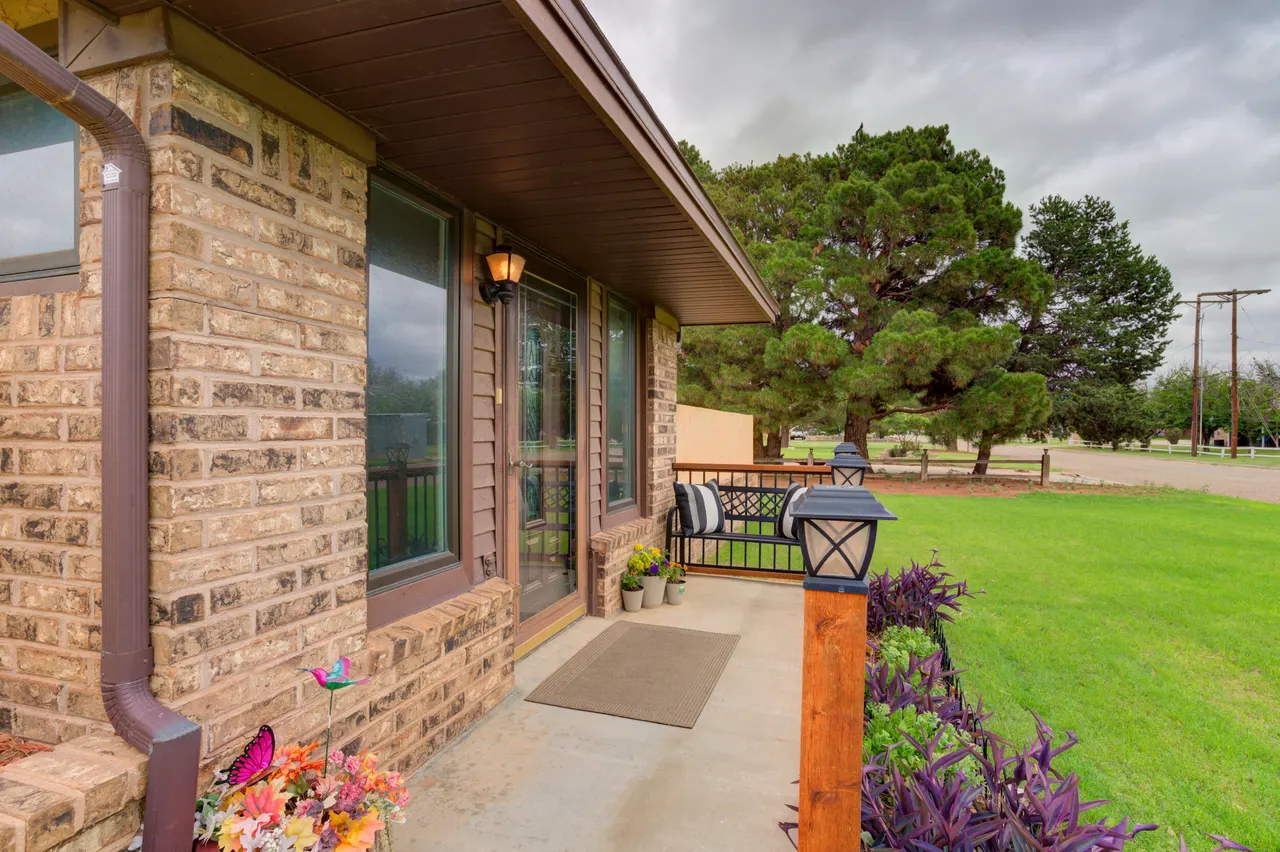 Photo 13 — 707 W 8th Street, Idalou, TX 79329