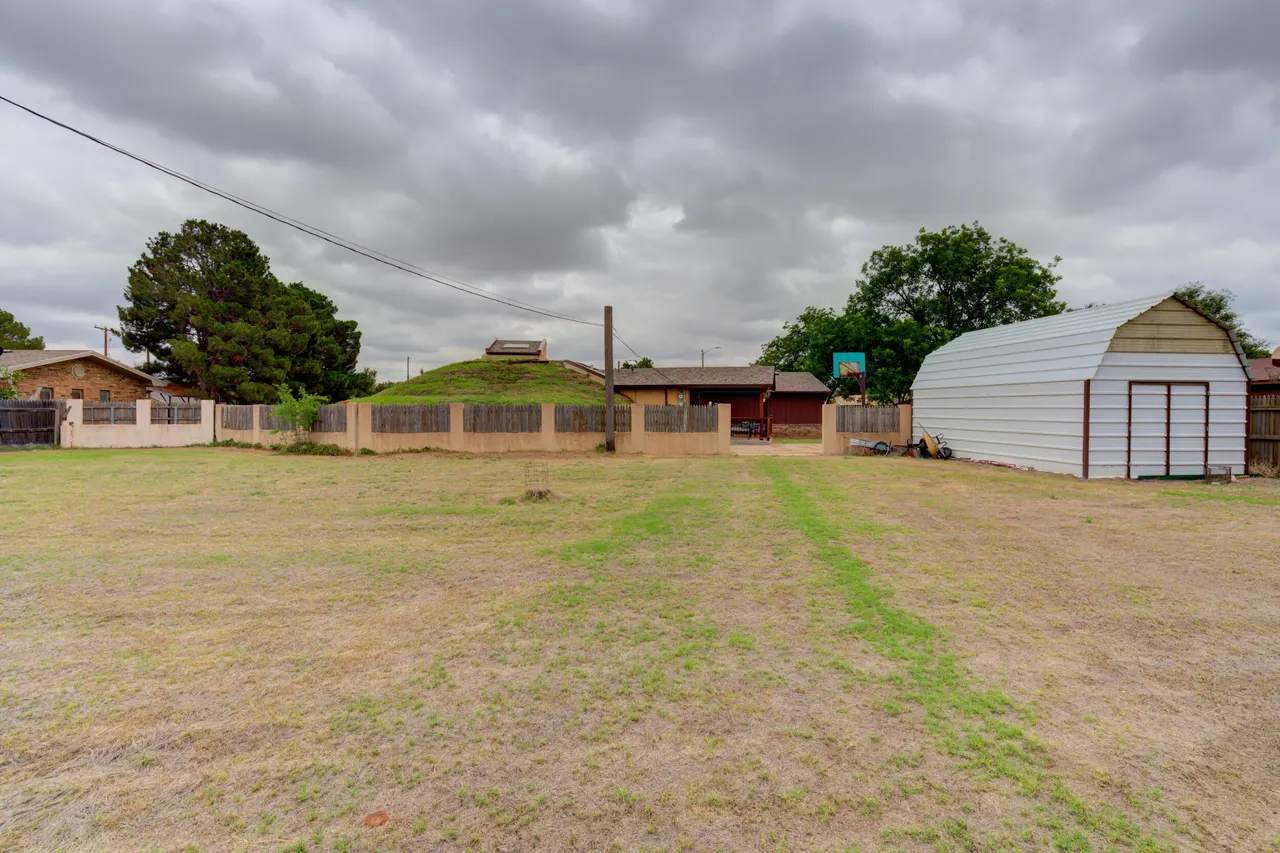 Photo 10 — 707 W 8th Street, Idalou, TX 79329