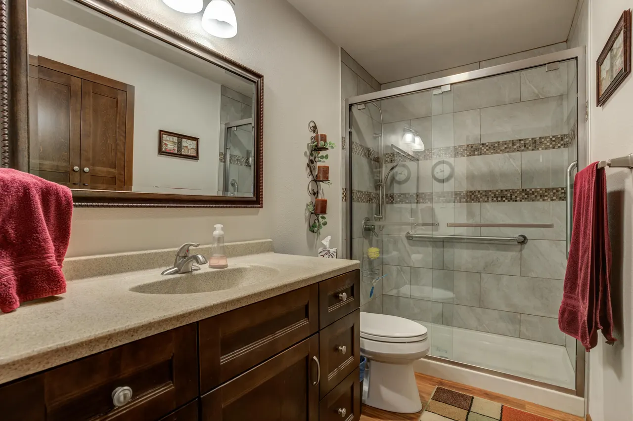 Photo 52 — 707 W 8th Street, Idalou, TX 79329