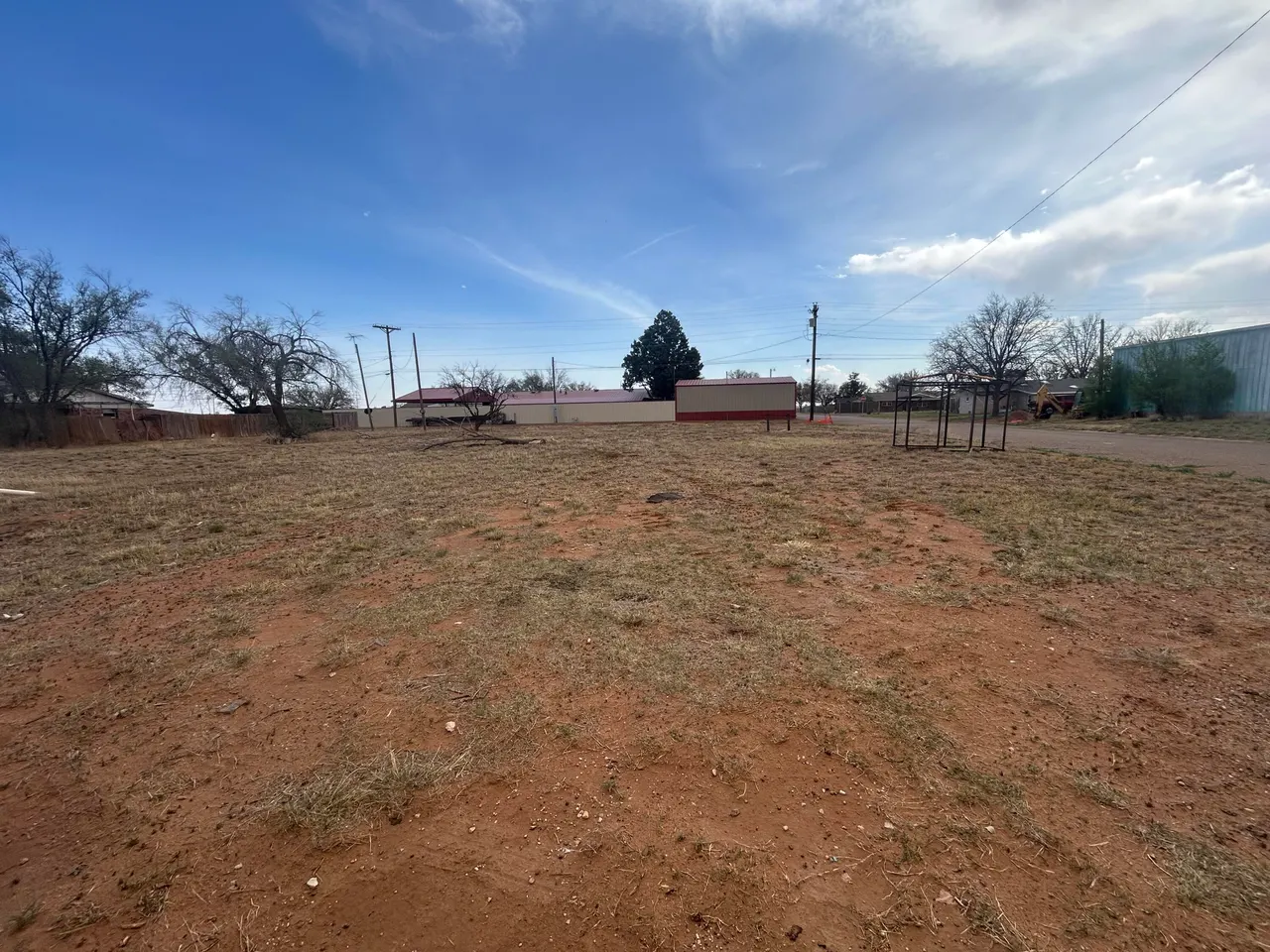 Front exterior — 402 E Stanolind Street, Sundown, TX 79372