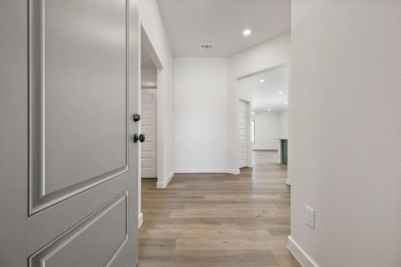 Photo 3 — 7003 53rd Street, Lubbock, TX 79407