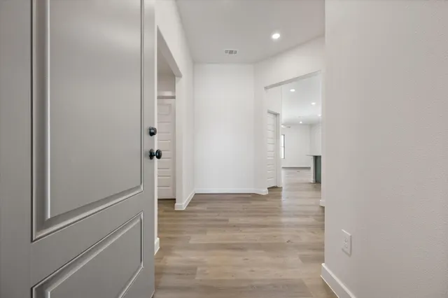 Photo 3 — 7003 53rd Street, Lubbock, TX 79407