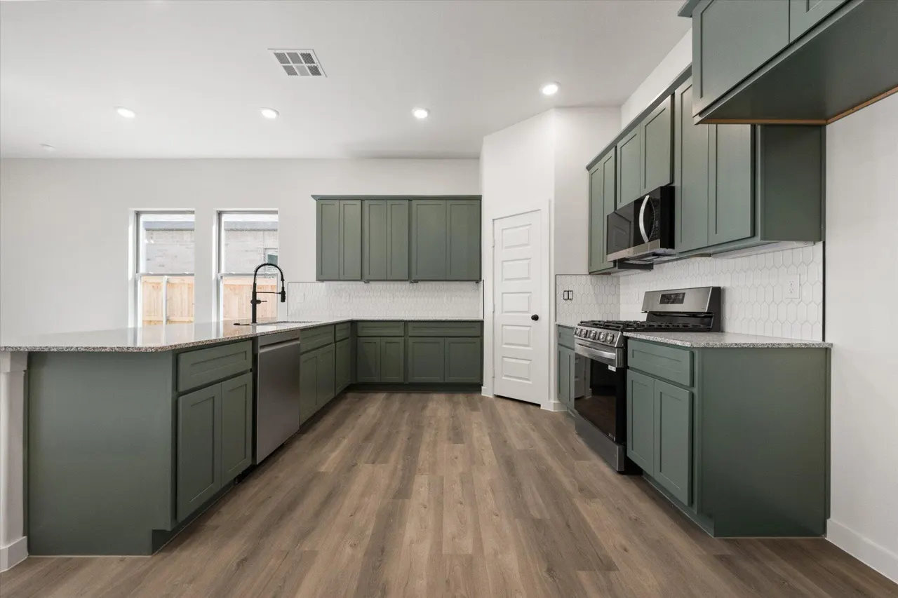 Photo 12 — 7003 53rd Street, Lubbock, TX 79407