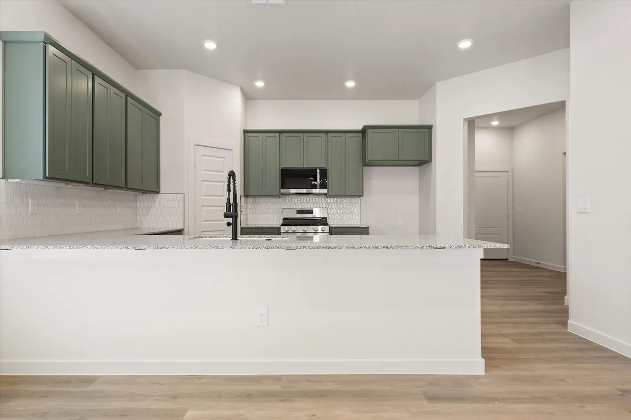 Photo 9 — 7003 53rd Street, Lubbock, TX 79407