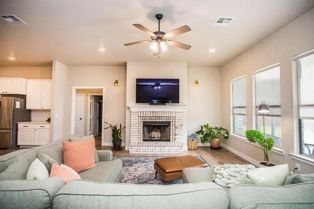 Photo 5 — 9801 Virginia Avenue, Lubbock, TX 79424
