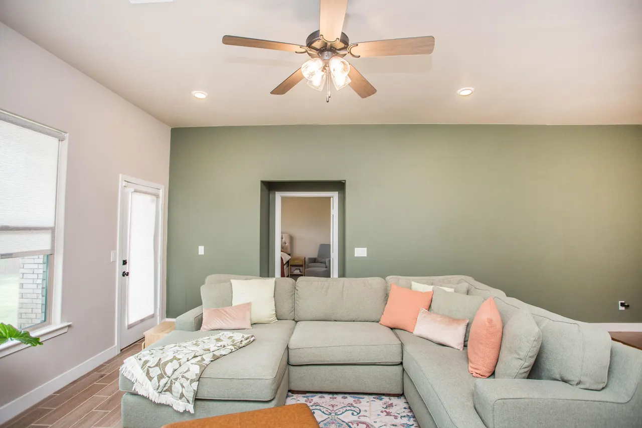 Photo 7 — 9801 Virginia Avenue, Lubbock, TX 79424