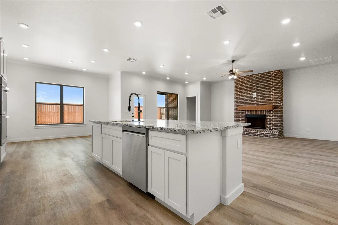 Photo 14 — 2911 Ranch Avenue, Wolfforth, TX 79382