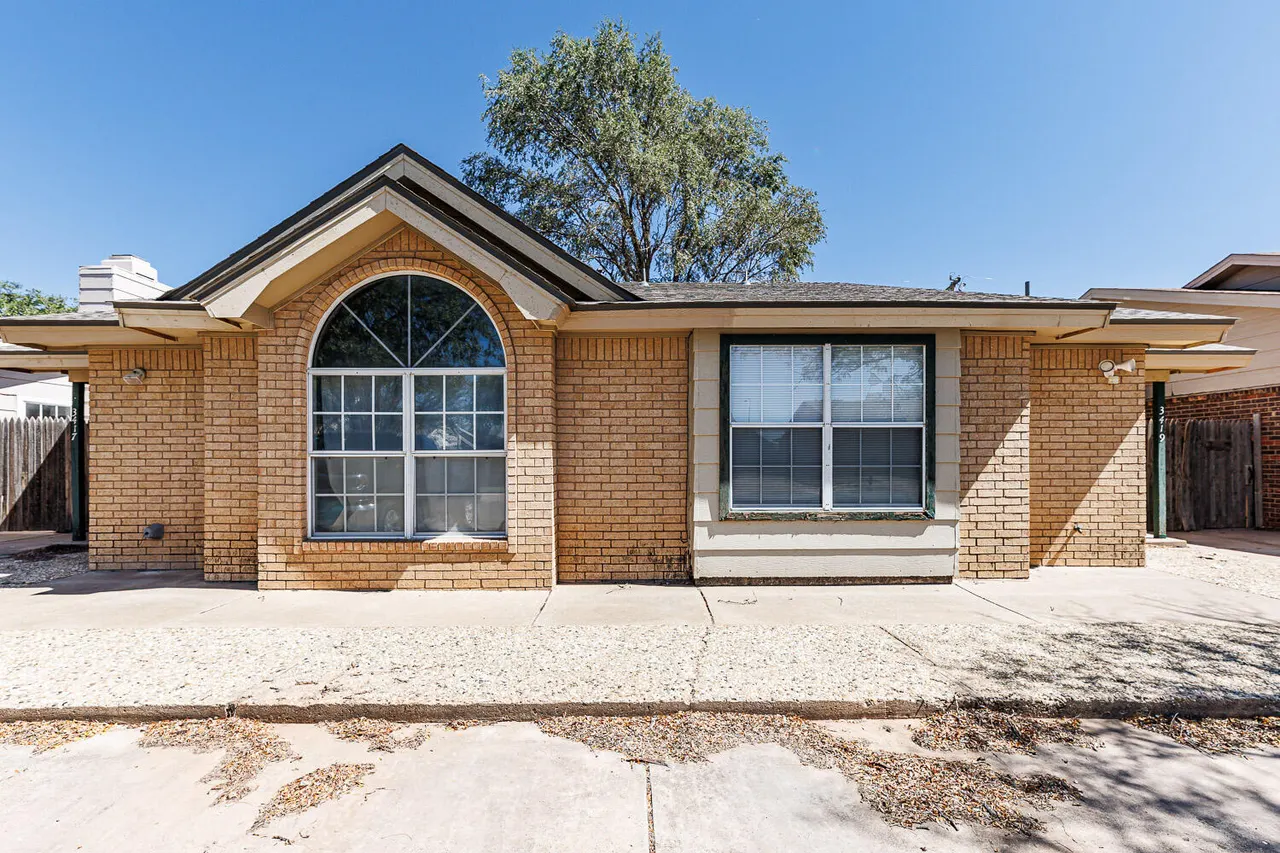 Front exterior — 3417 & 3419  Hyden, Lubbock, TX 79407