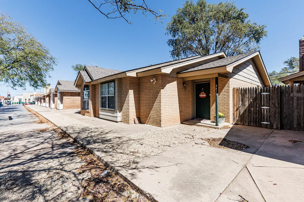 Photo 3 — 3417 & 3419  Hyden, Lubbock, TX 79407