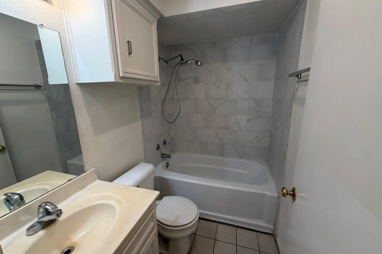 Photo 16 — 3417 & 3419  Hyden, Lubbock, TX 79407