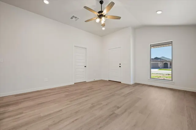 Photo 8 — 2003 Durham Avenue, Wolfforth, TX 79382